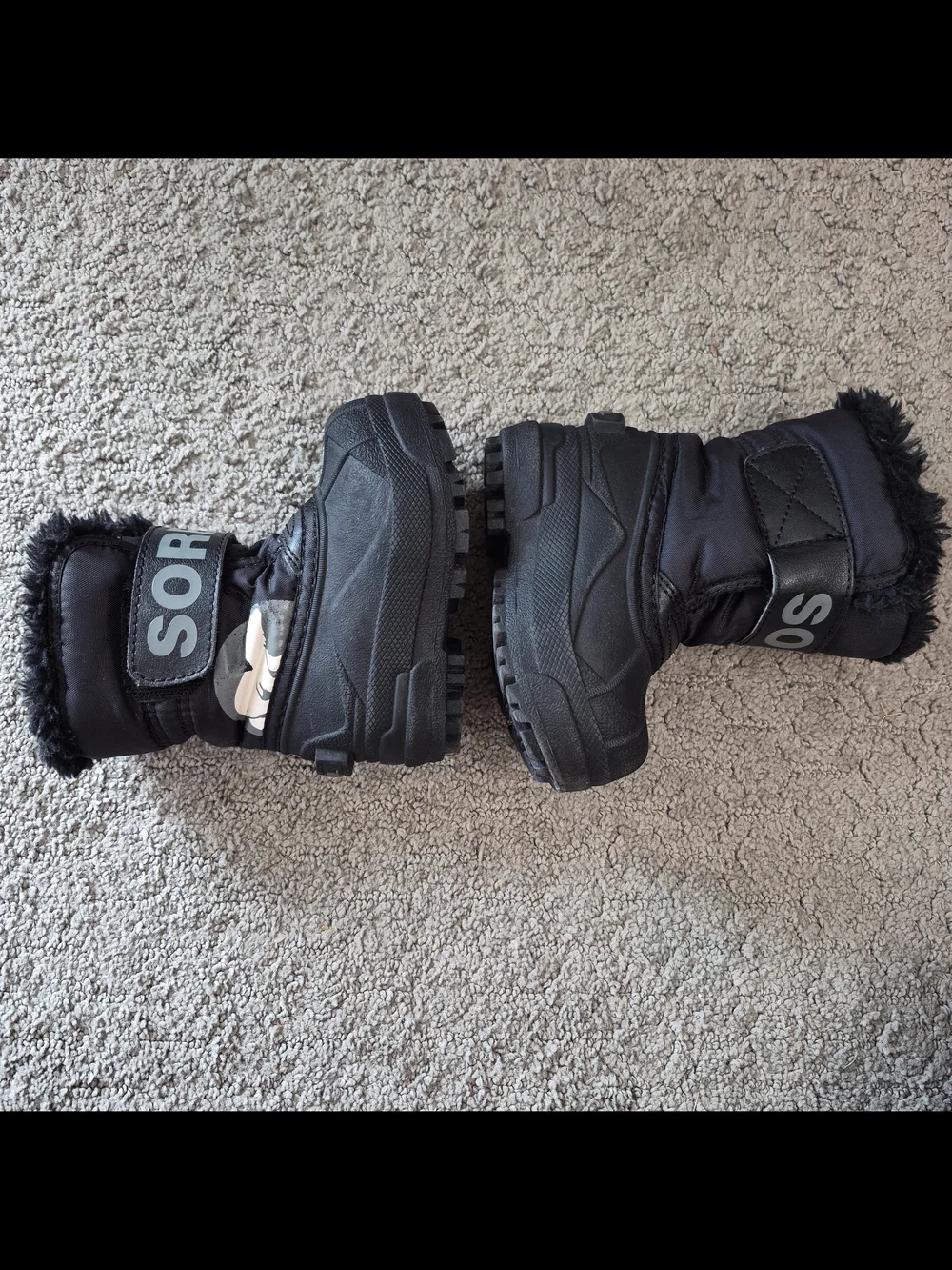 Sorel black kids